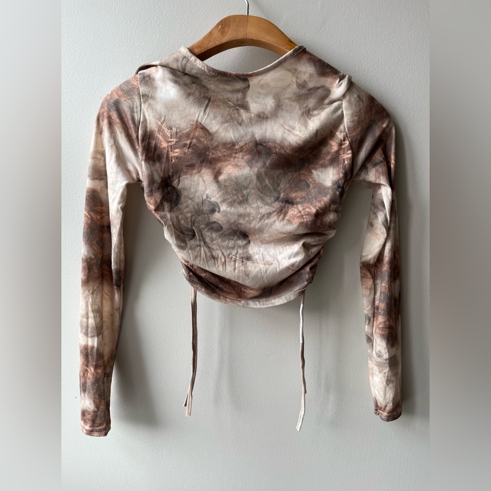 Cropped Top w/ side ties and long sleeves - Size 2